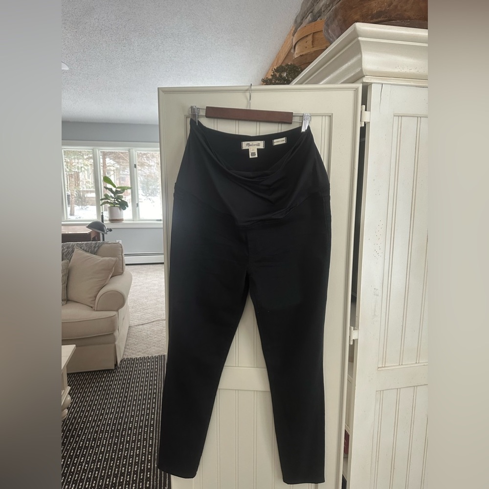 COPY - Maternity Skinny Jeans by Madewell